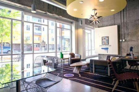 Cozysuites Two Stylish Apts, Monument Circle, Indy Indianapolis Bagian luar foto